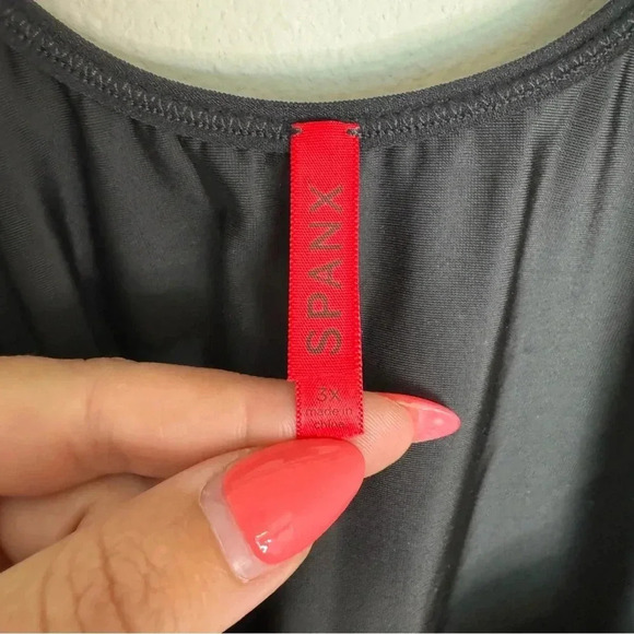 Spanx Shapewear Tank Black Size 3X - Picture 2 of 4